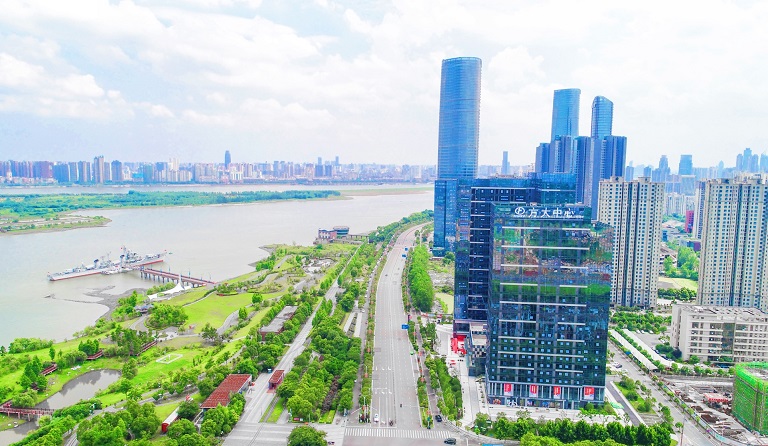 南昌市红谷滩区政府机关单位签约入驻ag亚娱集团(Asia Gaming)中心